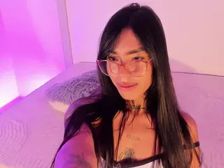 SofiaValente's Live Sex Cam Show