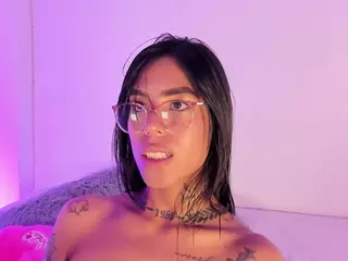 SofiaValente's Live Sex Cam Show