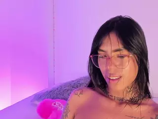SofiaValente's Live Sex Cam Show