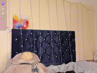 DanaAlabii's Live Sex Cam Show