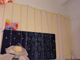DanaAlabii's Live Sex Cam Show