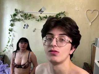 EthelAndre's Live Sex Cam Show