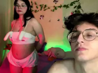 EthelAndre's Live Sex Cam Show