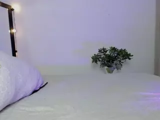 imeli1's Live Sex Cam Show