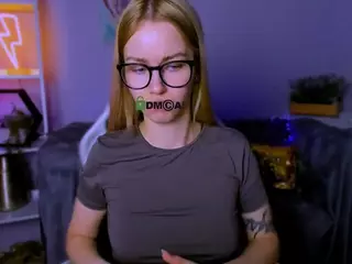 lora-fairy's Live Sex Cam Show