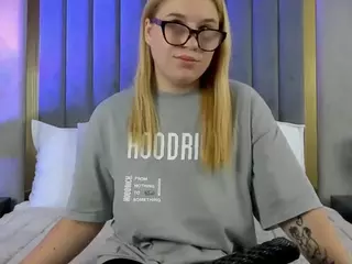 MayaCollins's Live Sex Cam Show