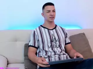 Samuel-Up's Live Sex Cam Show