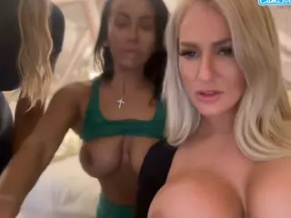 serenamask's Live Sex Cam Show