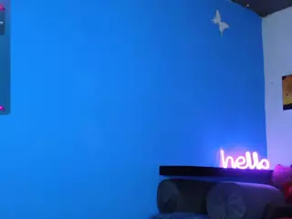 SweetiBloom's Live Sex Cam Show