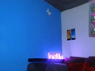 SweetiBloom's Live Sex Cam Show