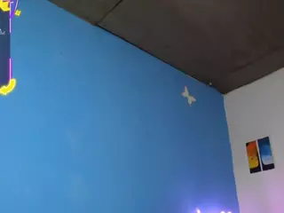 SweetiBloom's Live Sex Cam Show