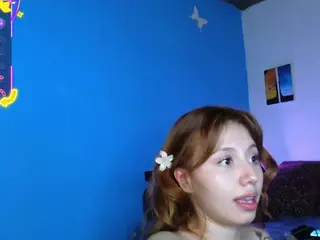 SweetiBloom's Live Sex Cam Show