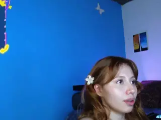 SweetiBloom's Live Sex Cam Show