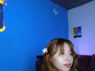 SweetiBloom's Live Sex Cam Show