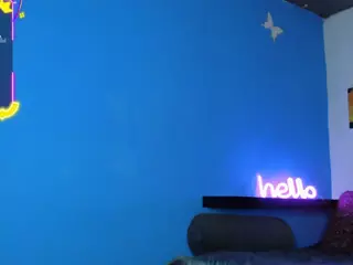 SweetiBloom's Live Sex Cam Show