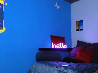 SweetiBloom's Live Sex Cam Show