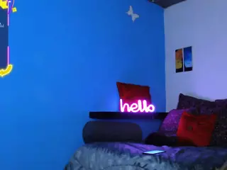 SweetiBloom's Live Sex Cam Show