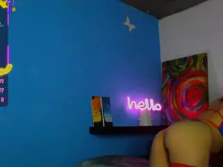 SweetiBloom's Live Sex Cam Show