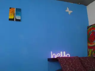 SweetiBloom's Live Sex Cam Show