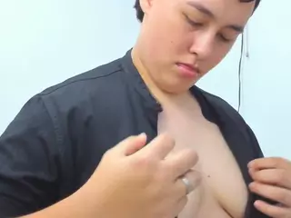 Sydney-Li's Live Sex Cam Show