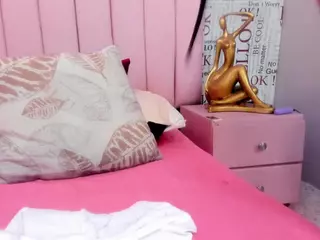 Tania-West's Live Sex Cam Show