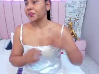 Tania-West's Live Sex Cam Show