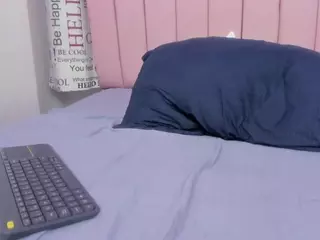 Tania-West's Live Sex Cam Show