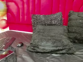 EmmaParkerK's Live Sex Cam Show