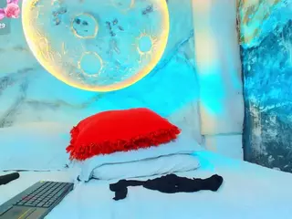 Krystall's Live Sex Cam Show