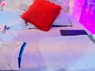 Krystall's Live Sex Cam Show