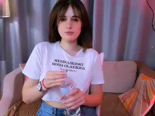 MaagicPeach's Live Sex Cam Show