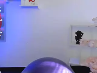 MaagicPeach's Live Sex Cam Show