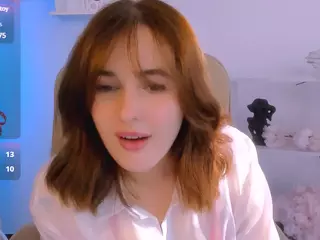 MaagicPeach's Live Sex Cam Show