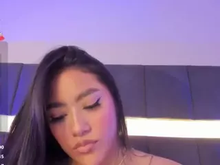 NicollePierce's Live Sex Cam Show