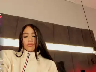 NicollePierce's Live Sex Cam Show