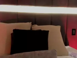 NicollePierce's Live Sex Cam Show