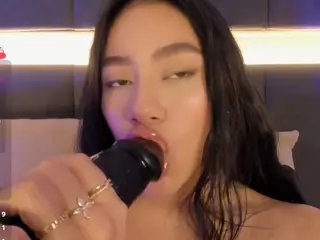 NicollePierce's Live Sex Cam Show