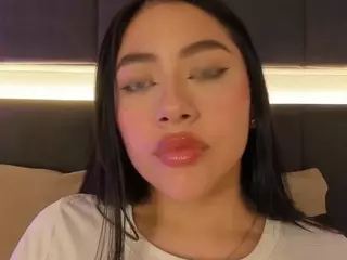 NicollePierce's Live Sex Cam Show
