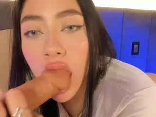 NicollePierce's Live Sex Cam Show