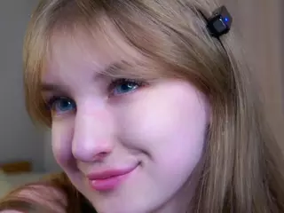 PrudenceFairfield's Live Sex Cam Show