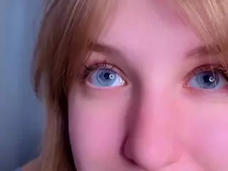 Eva's Live Sex Cam Show