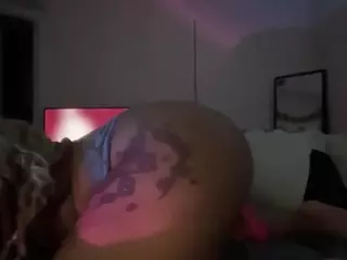 yanniwithbody's Live Sex Cam Show