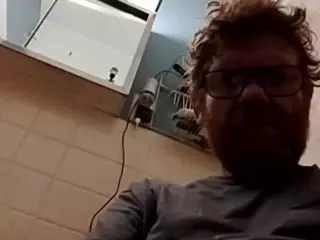 heavy1374's Live Sex Cam Show
