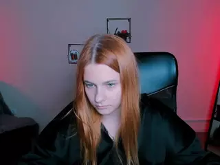josette-red's Live Sex Cam Show