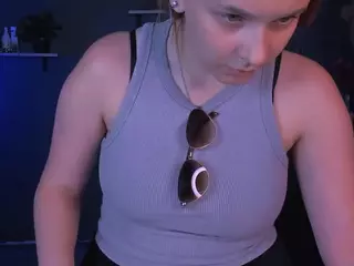 josette-red's Live Sex Cam Show