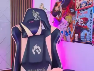 KatyUshaa's Live Sex Cam Show