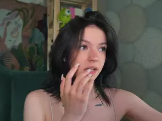 LoonaEclipse's Live Sex Cam Show