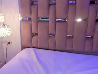 MuffinAndMoans's Live Sex Cam Show