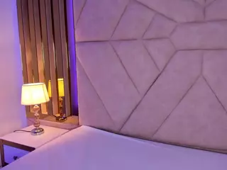 MuffinAndMoans's Live Sex Cam Show