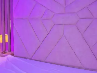 MuffinAndMoans's Live Sex Cam Show